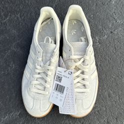 Retro Originals Adidias Women's Sneakers.  BRAND NEW WITH TAGS 