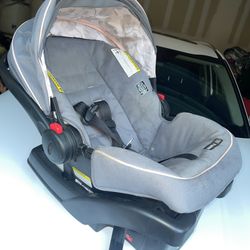 Graco Car seat 