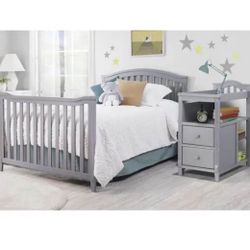 4 In 1 Crib 