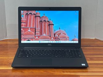 DELL Latitude 3500 15” Core i5-8365u 8GB 256GB SSD Windows 11 -HOLIDAY SALE