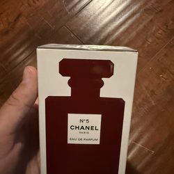 N5 Chanel fragrance cologne perfume