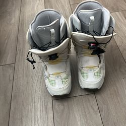 Women’s Snowboard Boots!!!!