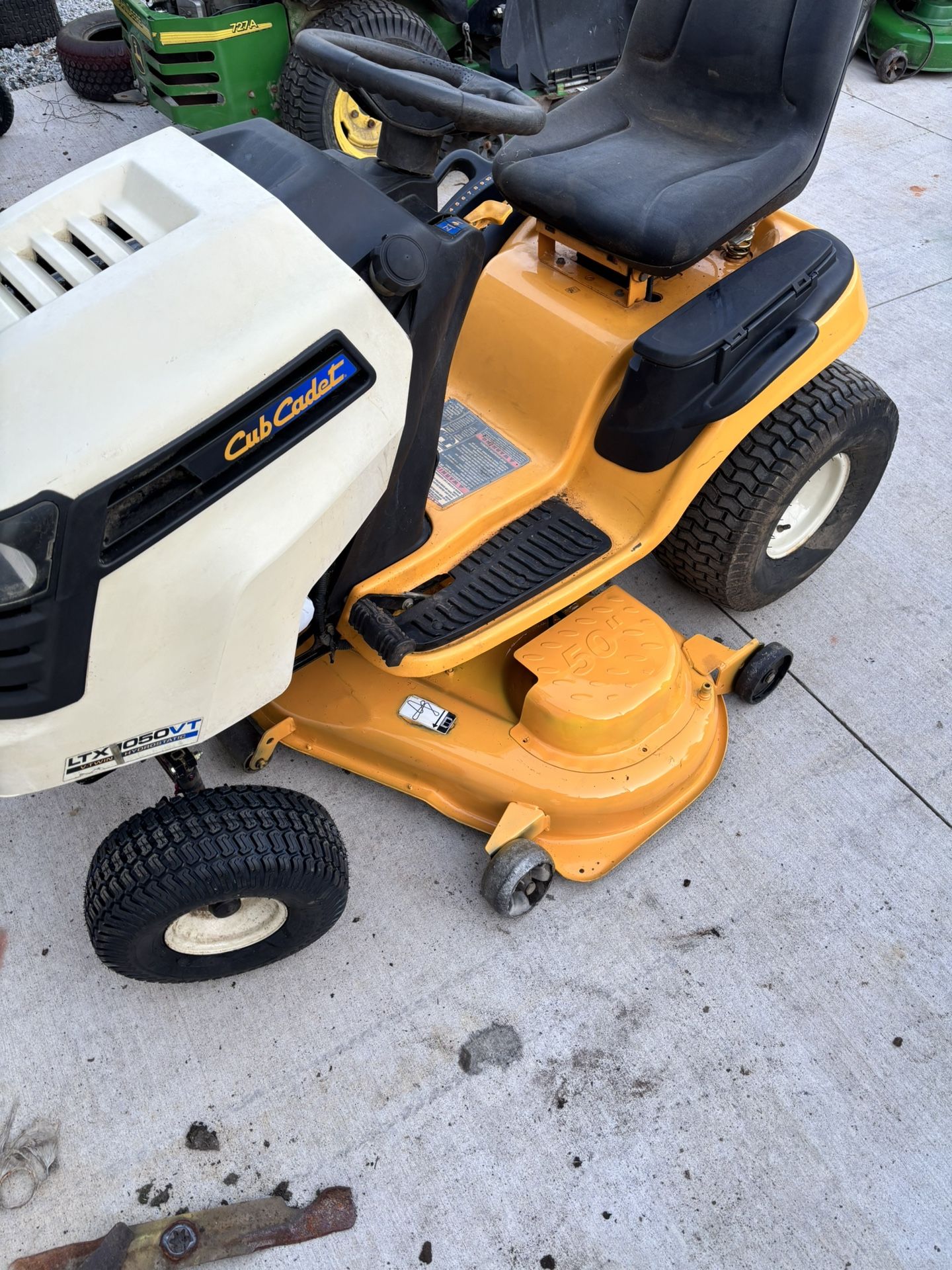 Riding Lawn Mower-50 Inch Cut