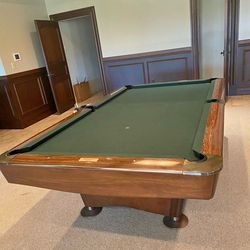 Brunswick Gold Crown 3 pool table