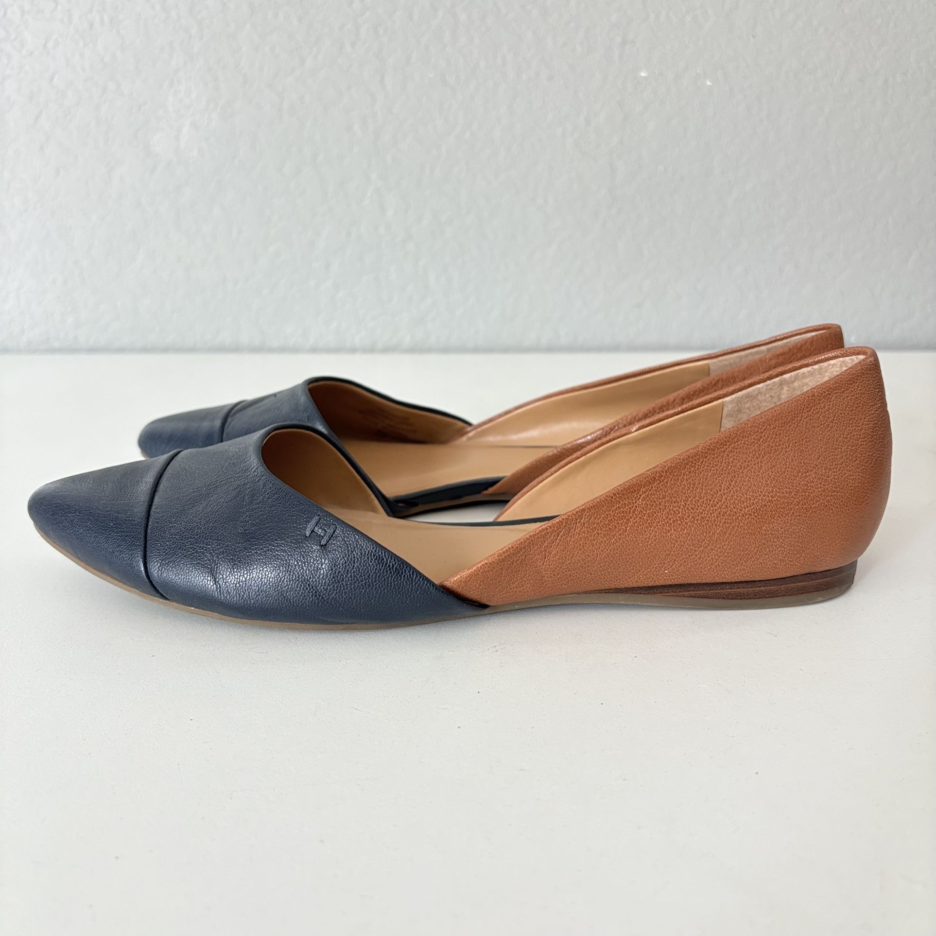 Tommy Hilfiger D’Orsay Women’s 9 M Flats Shoes Navy Blue Bro Leather Pointed Toe