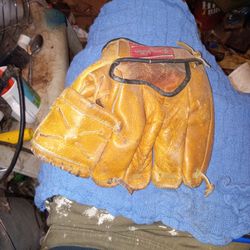 Vintage 1950s Johnnie Walker Baseball Mitt