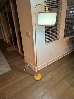 Floor lamp