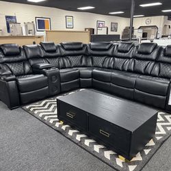 Power Recliner Sectional. 🚚WE DELIVER🚚