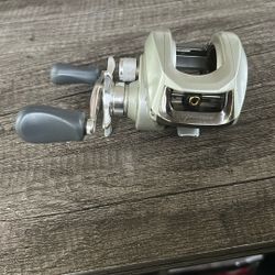 Bait Caster Reels 