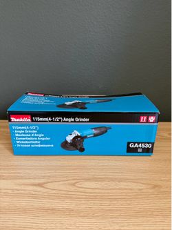 Makita 115mm(4-1/2") Angle Grinder