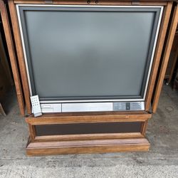 Vintage 1985 Mitsubishi Video scan System VS-640 Console Television TV