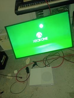 Samsung Smart TV With Xbox 1 S And Sound Bar