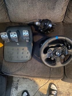Logitech G923 racing wheel and pedals