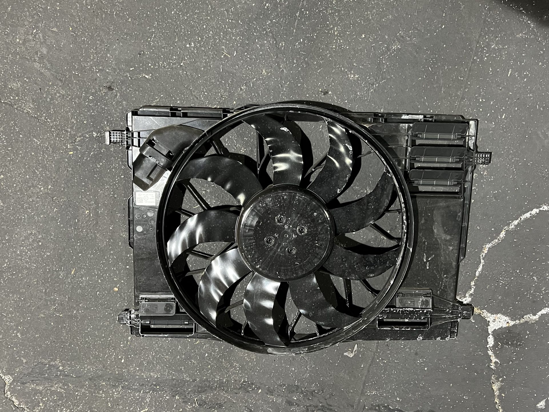 2019-2023 GLA250 CLA250 GLB35 MERCEDES BENZ GLA CLASS COOLING FAN OEM