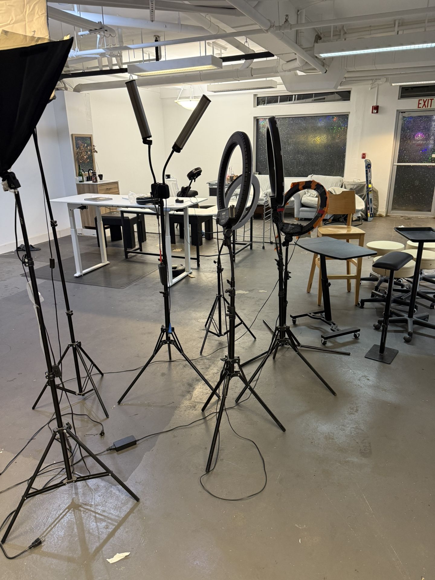 Stool, ring light, chair, etc