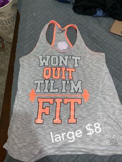 women’s workout clothes