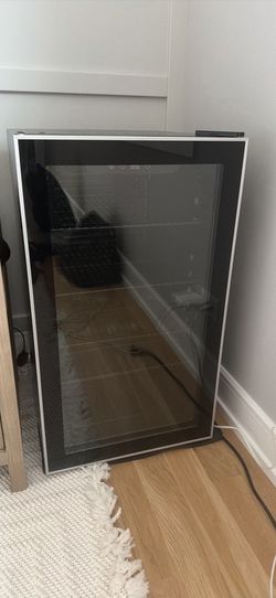 Electactic Mini Fridge with 130 Can Capacity