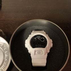 G Shock  DW 6900 White