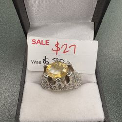 (DETAILS BELOW) Silver Ring