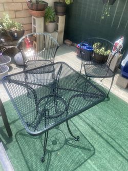 Table2Chairs
