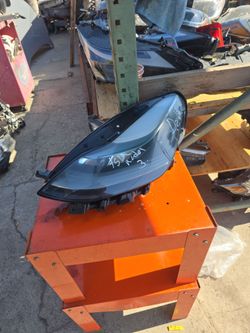 Tesla Model 3 2022 Front Headlight Headlamp Left 1(contact info removed)0D
