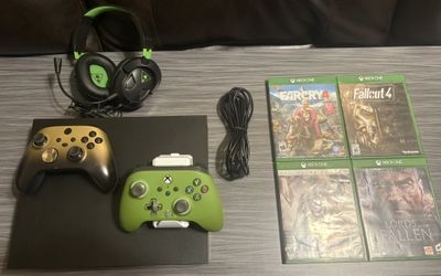 Xbox One X Bundle