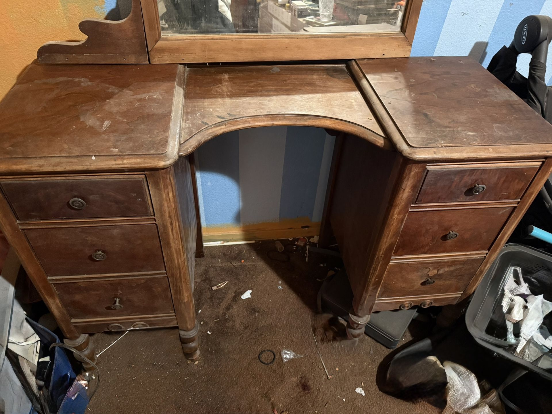 Desk and Mirror