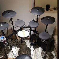 Roland TD-11 With Extra Cymbal & Amplified Speaker
