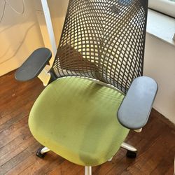 Herman Miller Sayl 