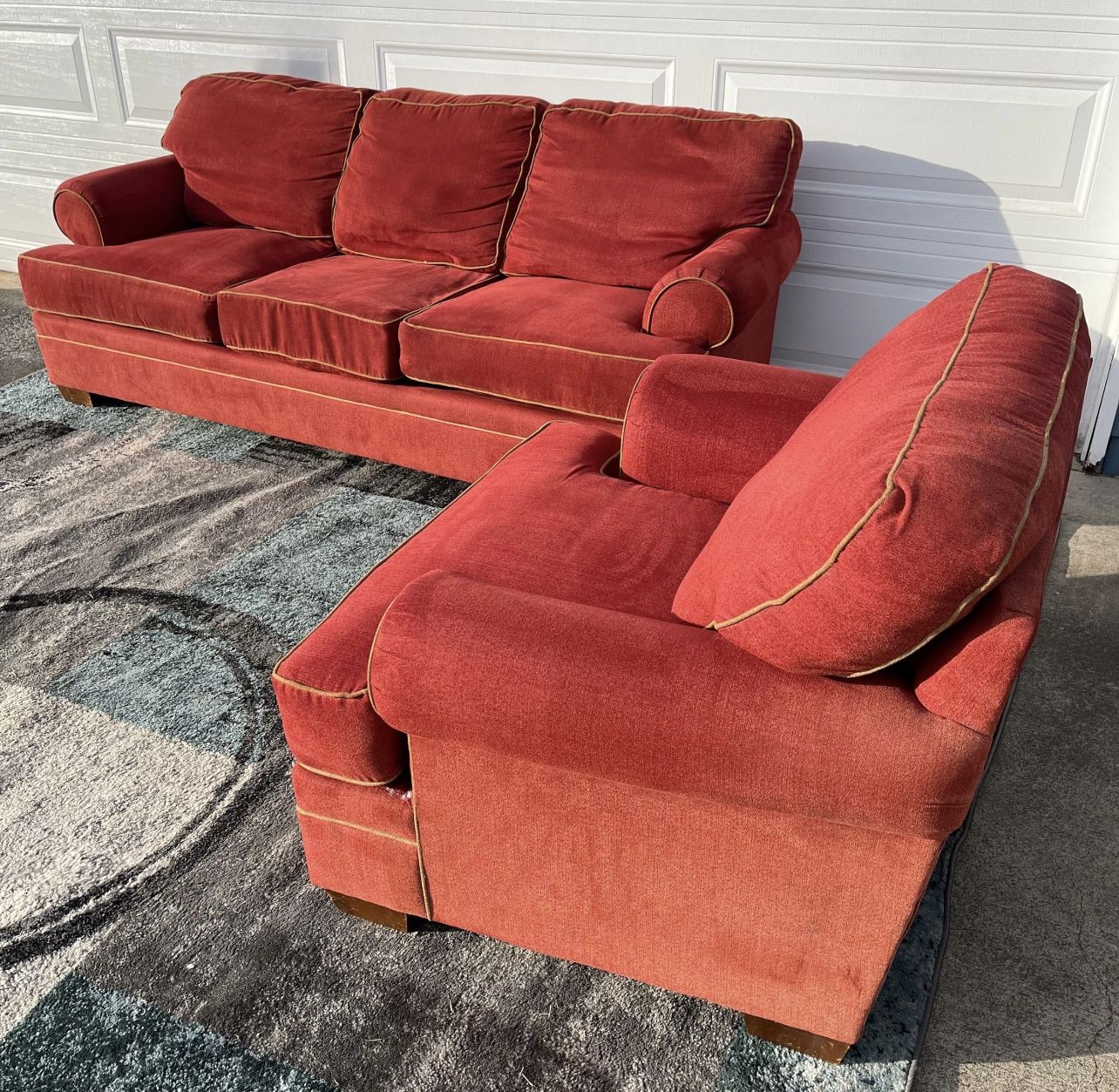 Couch Set Free Delivery Broyhill Sofa Loveseat Chair