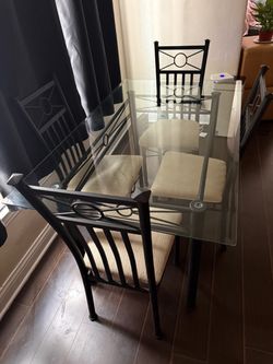Modern Glass Dining Table Set with 4 Upholstered Chairs – Excellent Condition