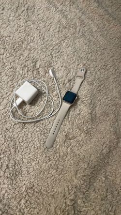 Apple I watch w/charger
