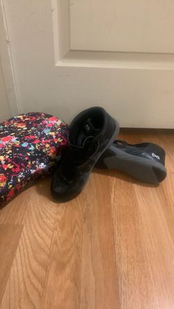 Nfinity Black mid Top cheer shoes