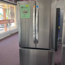 Refrigerator 33” Stainless Steel New Open Box With Dents Or Scratch 