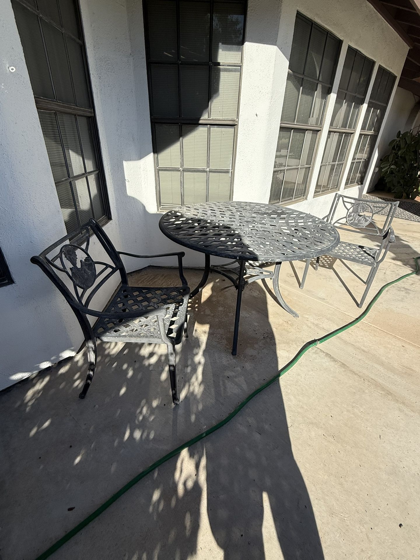 Heavy Duty Table And Chairs