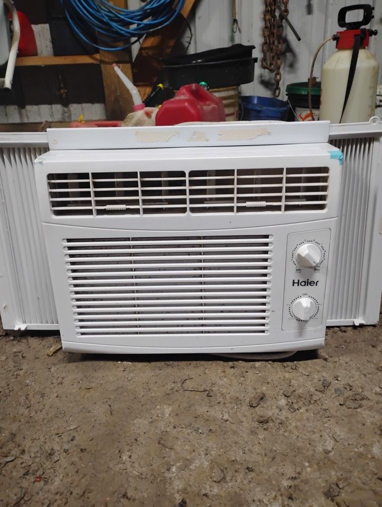 Haier 110 Window Unit Air Conditioner