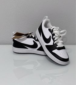 NEW AUTHENTIC COURT BOROUGH LOS NIKE SHOES FOR SALE $40 OBO