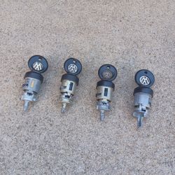 VW Rabbit / Jetta Factory Original Ignition Switch ( read the full description )