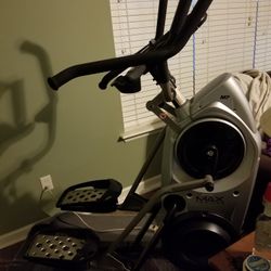 Bowflex Maxtrainer M7. Hardly Used