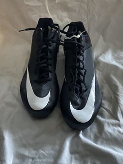 Brand New Size 15 Mens football cleats