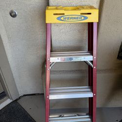 4 Ft Fiberglass Werner Ladder. 