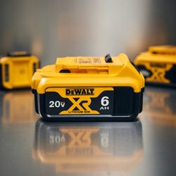 DEWALT 20V MAX Lithium-Ion 6.0Ah Battery