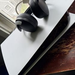 PS5 W/ Pulse Headset & Blue Controller