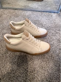 VINCE Men’s shoe Size 10