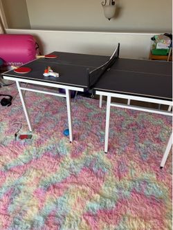 Ping-pong table