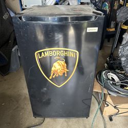 WHIRLPOOL MINI FRIDGE 