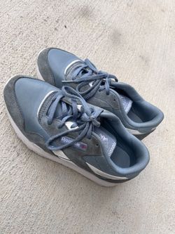 Girl Redbox Shoes Size 4