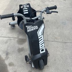 RAZOR POWER RIDER 360 