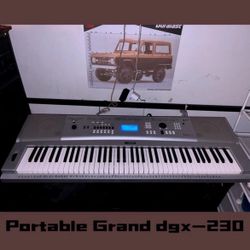 Yamaha Dgx-230 73 Keys