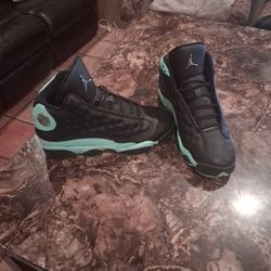 JORDAN  💯 AUTHENTIC SIZE 4.5Y Pre-owned 